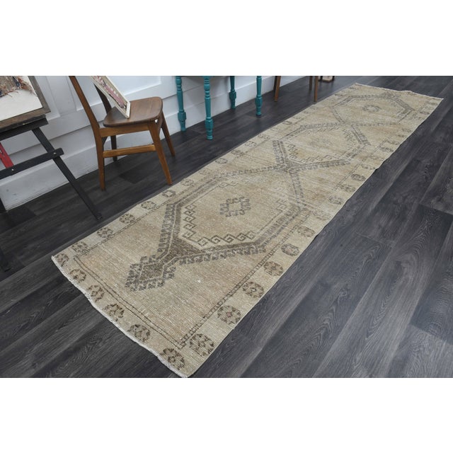Textile 1970s Vintage Handmade Wool Cotton Turkish Beige Area Rug For Sale - Image 7 of 10