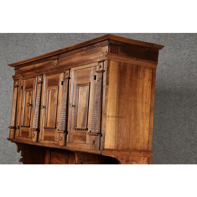 Antique Baroque Cupboard in Walnut, 1680 For Sale - Image 6 of 18