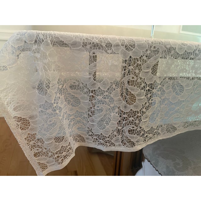 1960s Lace Tablecloth For Sale - Image 4 of 8