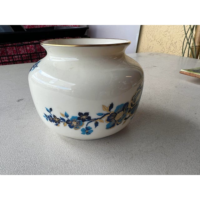 Lenox 1980‚Äôs Lenox Pagoda Vase For Sale - Image 4 of 8