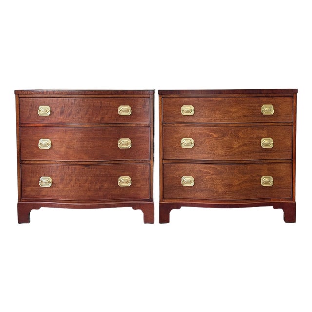 Pair of 1950's Mahogany 3-Drawer Bachelor's Chests by Heritage Henredon For Sale