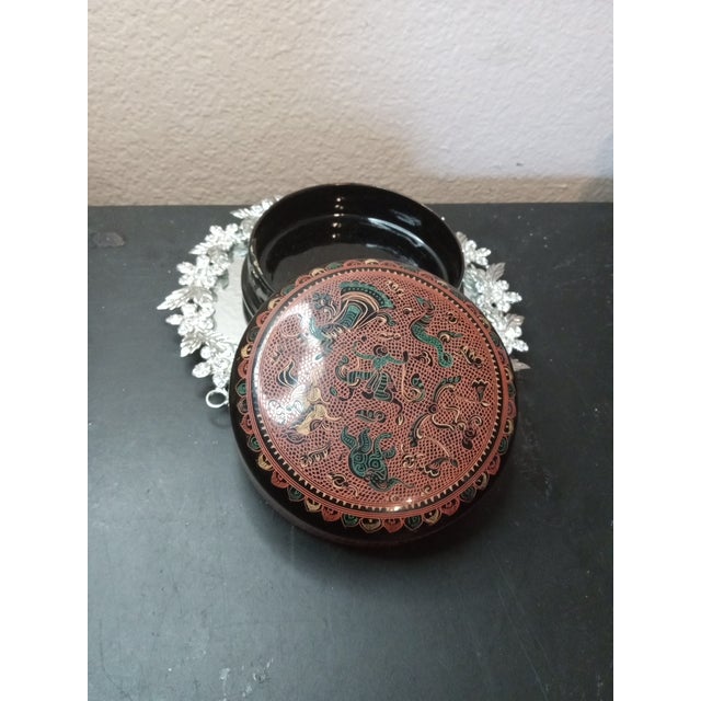 GORGEOUS Kotobuki Japan Lacquer Ware 5"x5"x3" Trinket Box The product is a beautiful Kotobuki Japan lacquer ware trinket...
