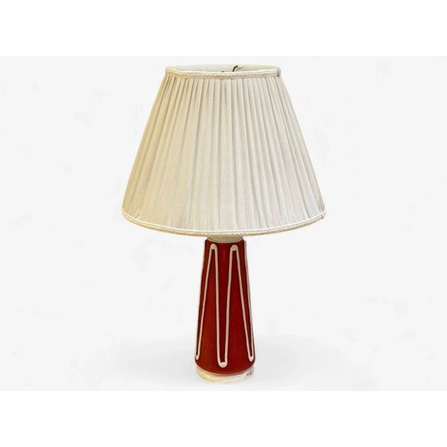 Mid-Century Modern Italian Modern, Red Ceramic, Table Lamp, Italy, 1950s For Sale - Image 3 of 9