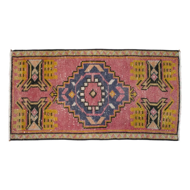 1970s Hand Knotted Small Turkish Rug Door Mat, Entryway Rug, Bath Mat, Kitchen Decor - 1′4″ × 2′6″ For Sale - Image 5 of 13