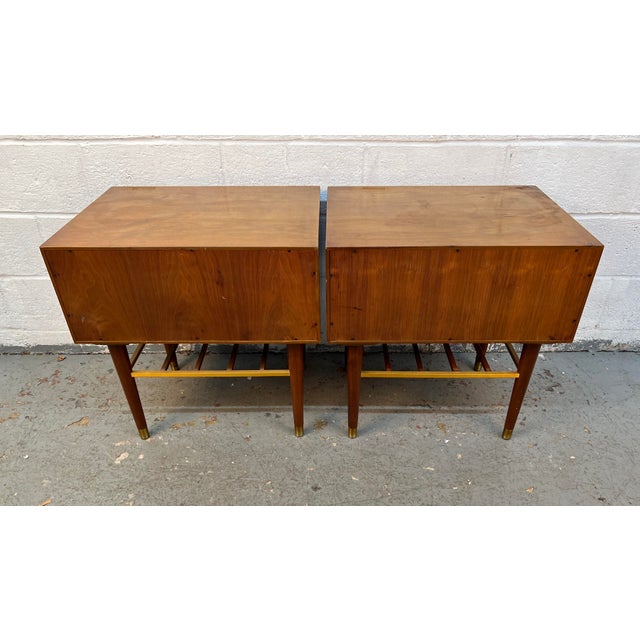 Mid-Century Walnut and Brass Night Stands by Furnette Furniture Company For Sale In New York - Image 6 of 17