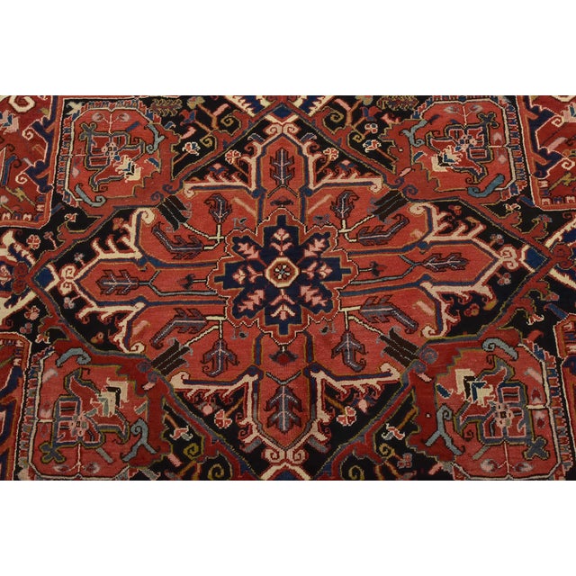 Heriz Rug 8’7” X 12’5” Red Wool Vintage Traditional Hand-Knotted Carpet For Sale In Philadelphia - Image 6 of 15