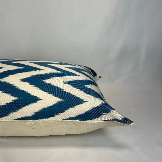 2020s Turkish Modern Blue Silk Ikat Pillow Cover For Sale - Image 5 of 6