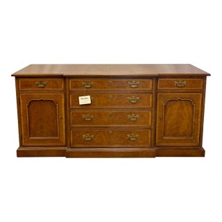 Vintage Henredon 18th Century Portfolio Collection Banded Burl Walnut Credenza Buffet For Sale