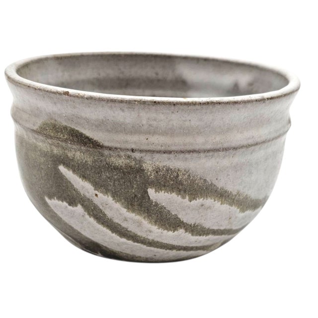 Japanese Japanese Mingier Style Studio Pottery Bowl White Glaze With Iron Brushwork 5.375” For Sale - Image 3 of 8