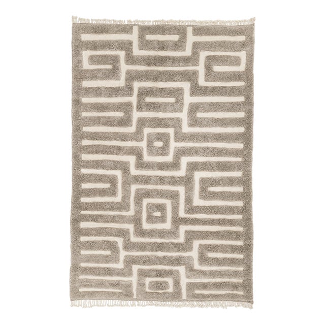 Hand-Knotted Wool Rug with Geometric Pattern by Azele Studio For Sale