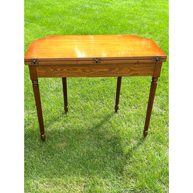 Wood Biggs Furniture, Mahogany, Sheraton Style, Swivel and Hinged Flip Top Mechanism, Game Table, W/Hidden Drawer, Scalloped Edges, and Fluted Legs, 1950 For Sale - Image 7 of 12