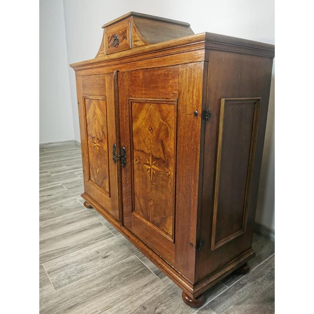Baroque Cabinet in Wood, in Very Good conditions. Designed before 1890