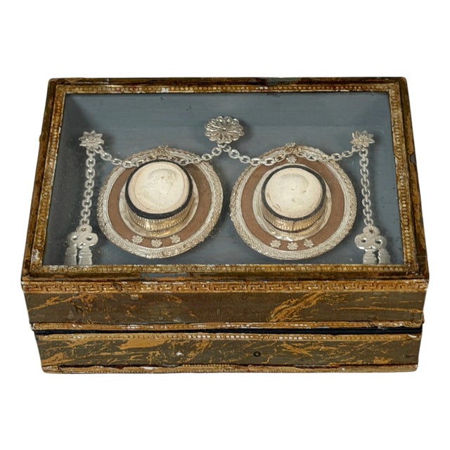19th C. Italian Grand Tour Intaglio Plaster Medallion & Gilt Marbled Leather Box For Sale