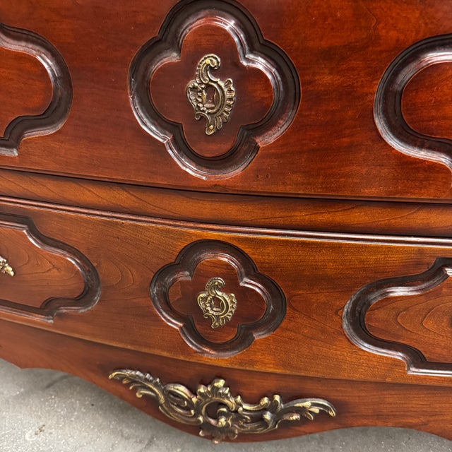Louis XV Style Chest of Drawers in Walnut and Bronze Mounts, France, 1950 For Sale - Image 4 of 11
