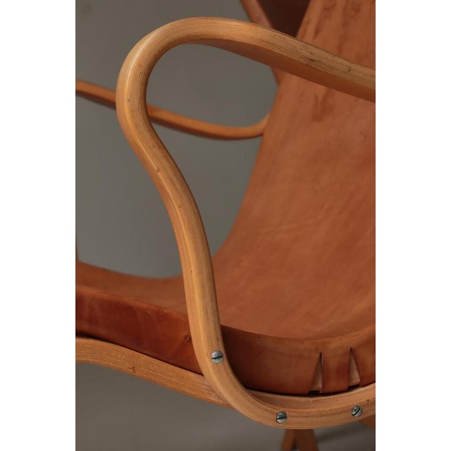 Scandinavian Modern Eva Lounge Chairs in Saddle Leather by Bruno Mathsson for Dux, 1970s, Set of 2 For Sale - Image 15 of 18