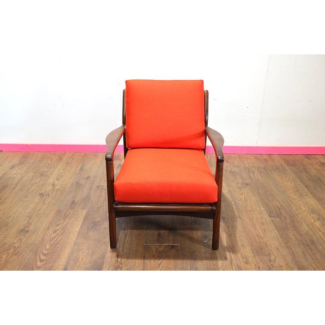 A beautiful mid century lounge chair made by British furniture maker Toothill, this piece is a must-have for any...