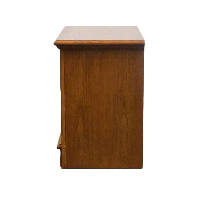 Thomasville Furniture Homecoming Collection Solid Oak Rustic Country Style 26" Two Drawer Nightstand 43811-810 For Sale - Image 11 of 12