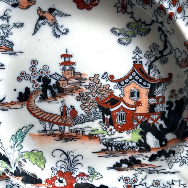 Ashworth Ironstone Set of Seven Late Victorian Ashworth Brothers Hanley Imari Soup Plates, C. 1890–1905 For Sale - Image 4 of 7