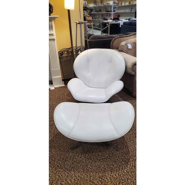 Mid-Century Modern Vintage Ligne Roset White Leather Lounge Chair and Ottoman For Sale - Image 3 of 9