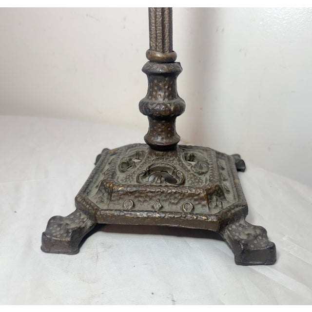 1910s Antique Arts and Crafts Bronze Patinated Cast Iron Electric Table Lamp Light For Sale - Image 5 of 12