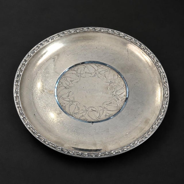 Metal Vintage Wm a Rogers Meadowbrook Silverplate 10'' Sandwich Serving Tray-Oneida For Sale - Image 7 of 9