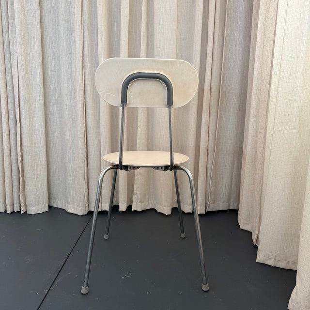Late 20th Century Vintage White Magis Mariolina Dining Chair by Enzo Mari For Sale - Image 5 of 8