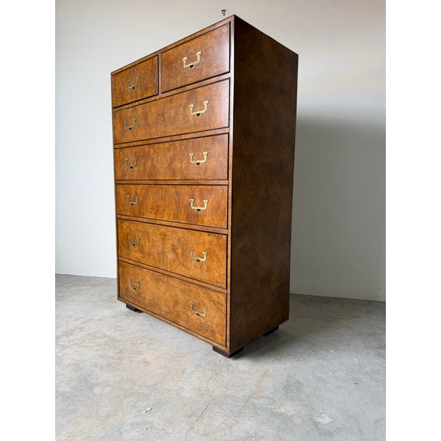 1970’s Vintage John Widdicomb Campaign Burled Wood Highboy Dresser on Casters With Recessed Brass Hardware For Sale - Image 4 of 13