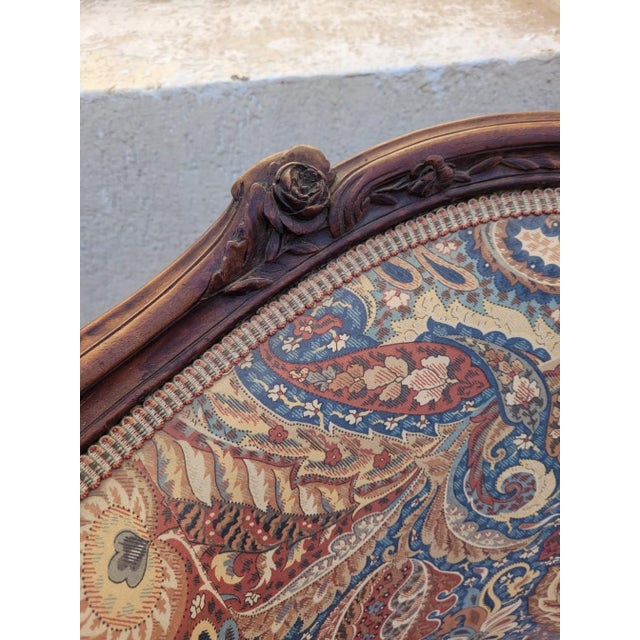 18th Century Walnut Sofa For Sale - Image 5 of 18