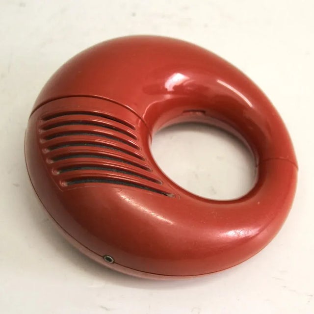 Red Decorative Toot-A-Loop Model 20RL012 Radio in Red from Philips, 1960s For Sale - Image 8 of 8