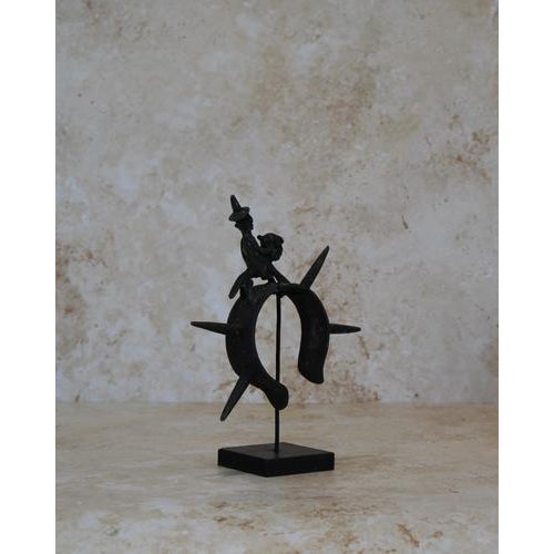 Benin Bangle in Bronze For Sale - Image 3 of 5