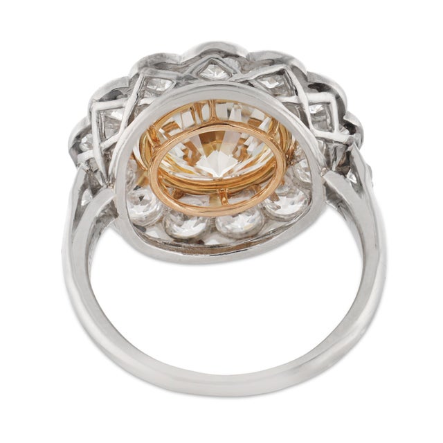 Mid 20th Century Chaumet Paris Gia 3.81 Carat Diamond Platinum Cluster Ring, Size 5 For Sale In Los Angeles - Image 6 of 6