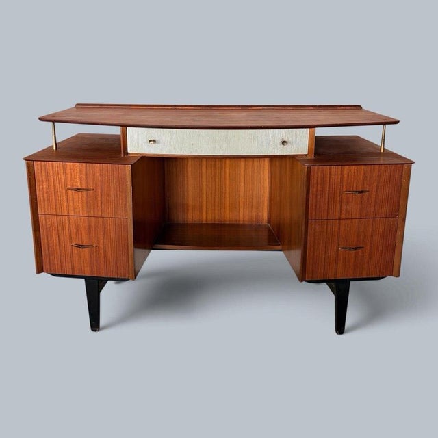 Vintage Floating Top Dressing Table from Lebus, 1950s For Sale - Image 4 of 10