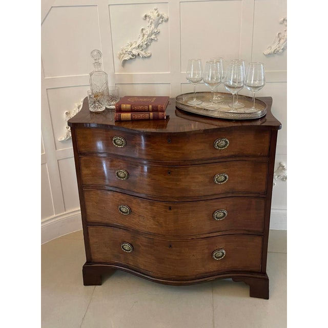 Antique 18th Century George III Figured Mahogany Serpentine Chest of Drawers, 1780 For Sale - Image 12 of 12