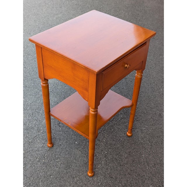 Mid 20th Century Mid-Century Whitney Furniture Maple Single Drawer Side Table For Sale - Image 5 of 9