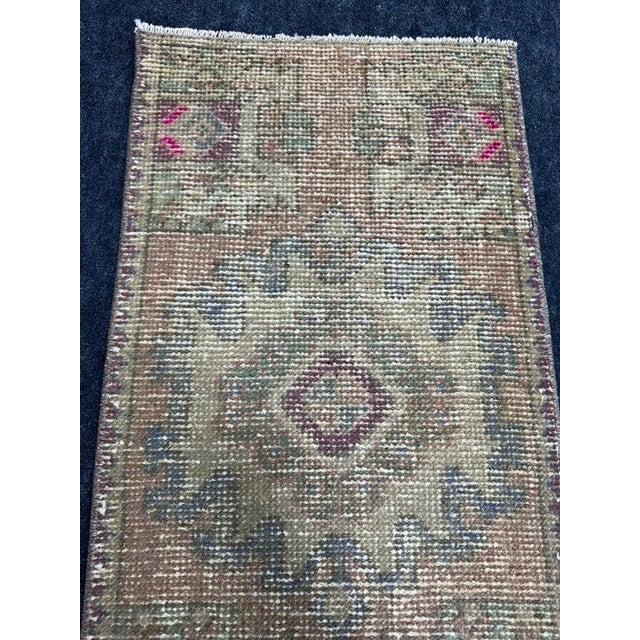 Turkish Yastik Rug 1'7" x 3' For Sale - Image 4 of 5