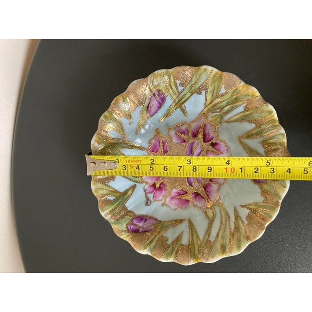 Mid 20th Century Chinese Art Nouveau Gold Porcelain Iris Design Catchall Bowl For Sale - Image 9 of 18