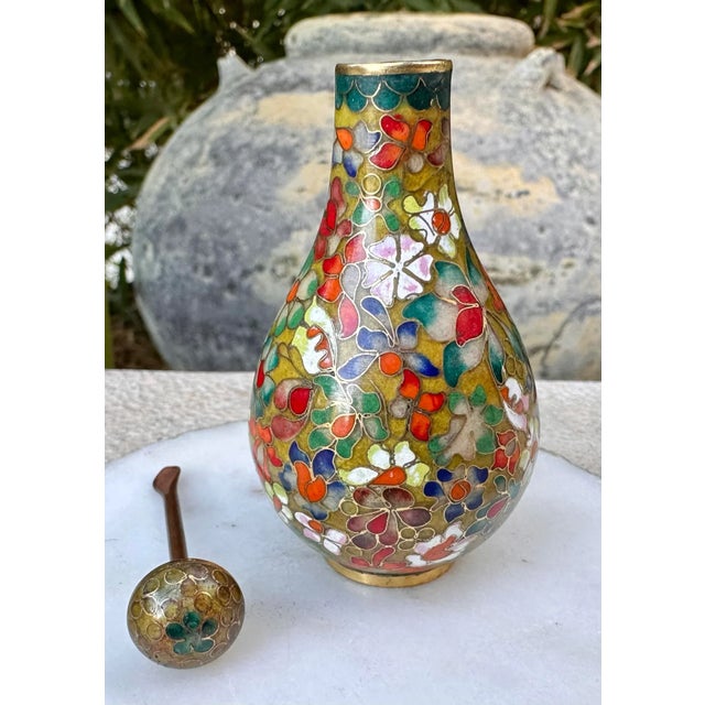 Antique Floral Cloisonné Snuff Bottle With Stopper & Spoon For Sale In San Diego - Image 6 of 12