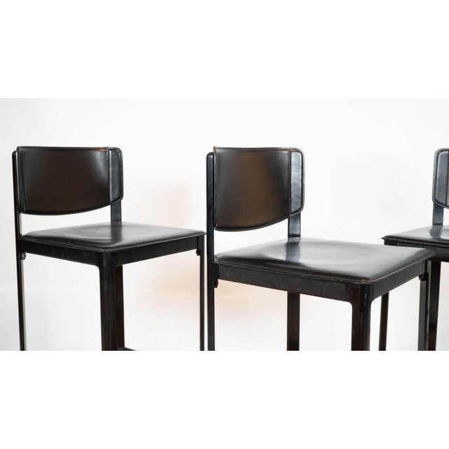 1980s 1980s Mid-Century Matteo Grassi Black Saddle Leather Sistina Bar Stools - Set of 4 For Sale - Image 5 of 14