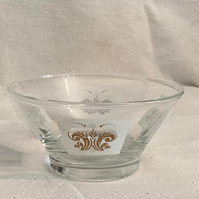 1960s Fleur De Lis Chip and Dip Bowls With Metal Hanger - Set of 3 by Anchor Hocking For Sale - Image 5 of 12