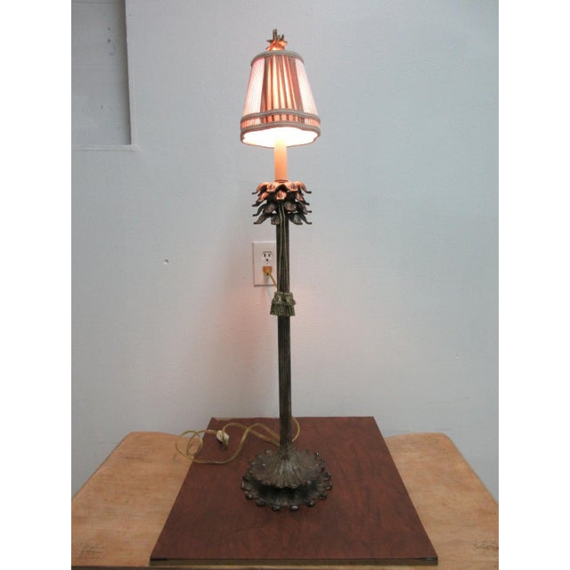 Gold 1990s John Richards Faux Bronze Italian Regency Corinthian Column able Lamp Shade B For Sale - Image 8 of 10