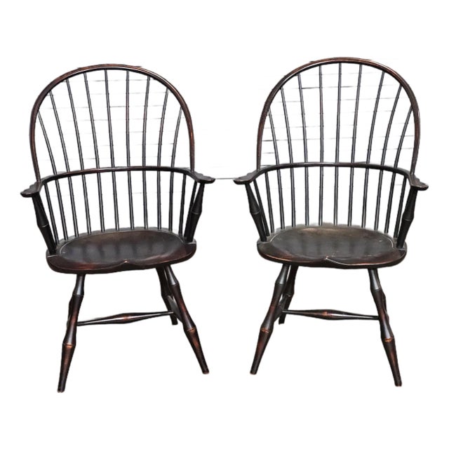 Late 20th Century Pair of d.r. Dimes Sack Back Windsor Arm Chairs Bench Made Black Crackle Finish For Sale