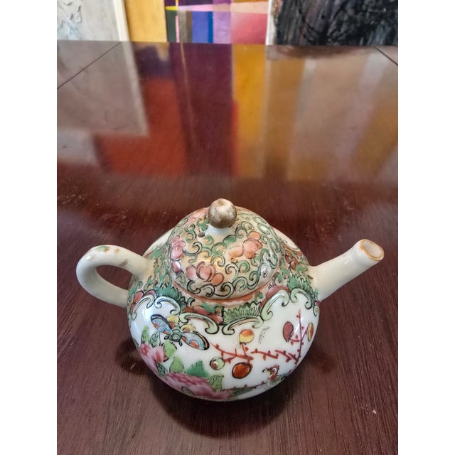 Early 19th Century Antique Chinese Porcelain Miniature Tea Pot For Sale - Image 5 of 8