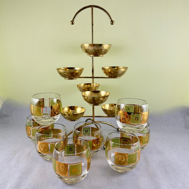 Mid-Century Modern Golden Celeste Roly Poly Glasses in Stand, Briard, S/9 For Sale - Image 3 of 11
