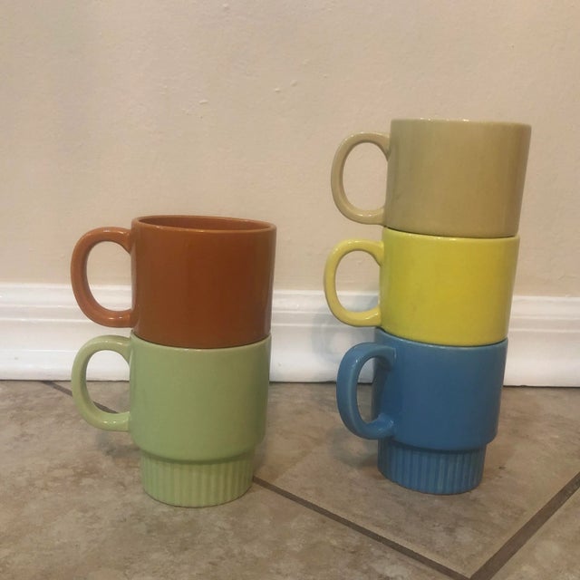 Ceramic Mid-Century Modern Rainbow Stacking Mugs Made in Japan - Set of 5 For Sale - Image 7 of 8