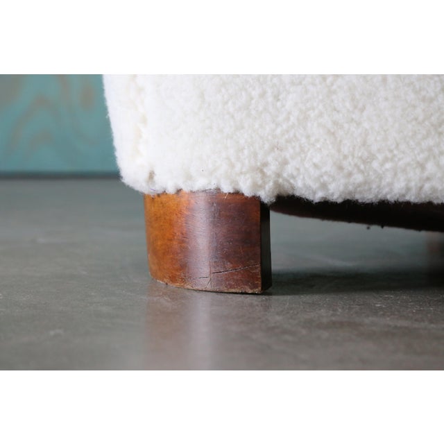 White 1940s Danish White Sheepswool Banana Sofa After Flemming Lassen For Sale - Image 8 of 12