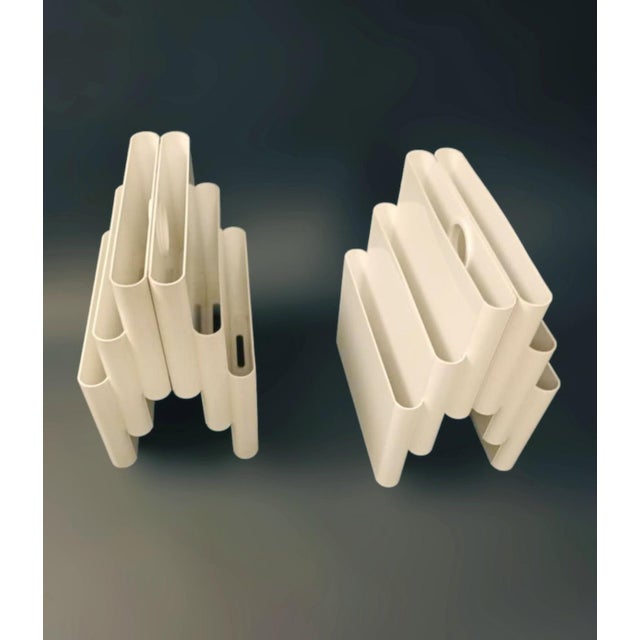 Plastic 1970s Italian White Magazine Rack by Kartell For Sale - Image 7 of 9
