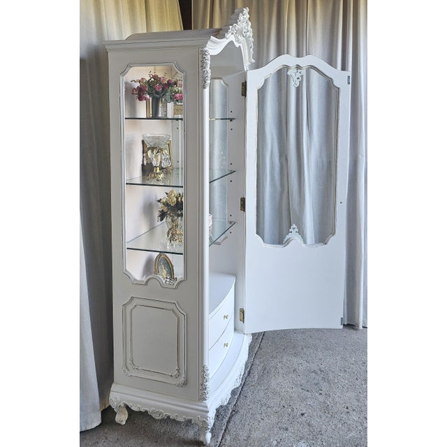 White 1960s Rococo Style, Vitrine Cabinet , French Reproduction For Sale - Image 8 of 18