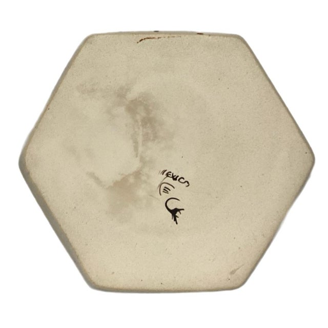 1990s Ken Edwards Hexagonal Dish Hand-Painted Stoneware - Bluebird & "Flor De Tonalá" For Sale - Image 5 of 6