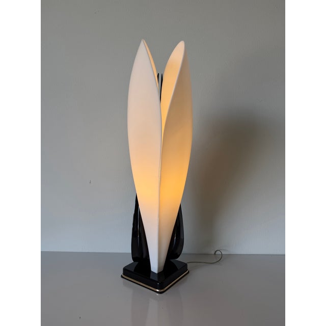1970s Roger Rougier for Maison Rougier Sculptural Calla Lily Acrylic Table Lamp For Sale - Image 4 of 13