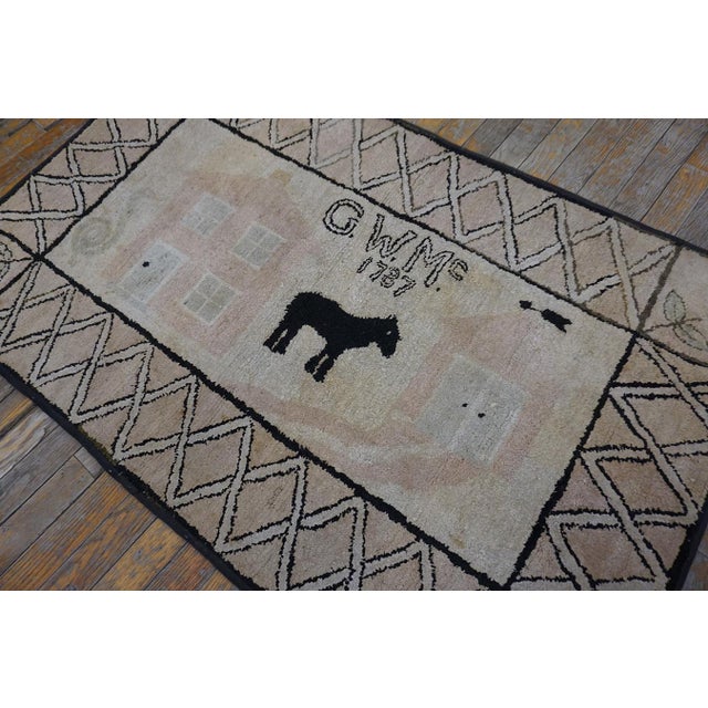 Textile 1930s Tan Ecru Pictorial American Hooked Rug 2'9" X 4'5" Handknotted Wool Carpet For Sale - Image 7 of 11